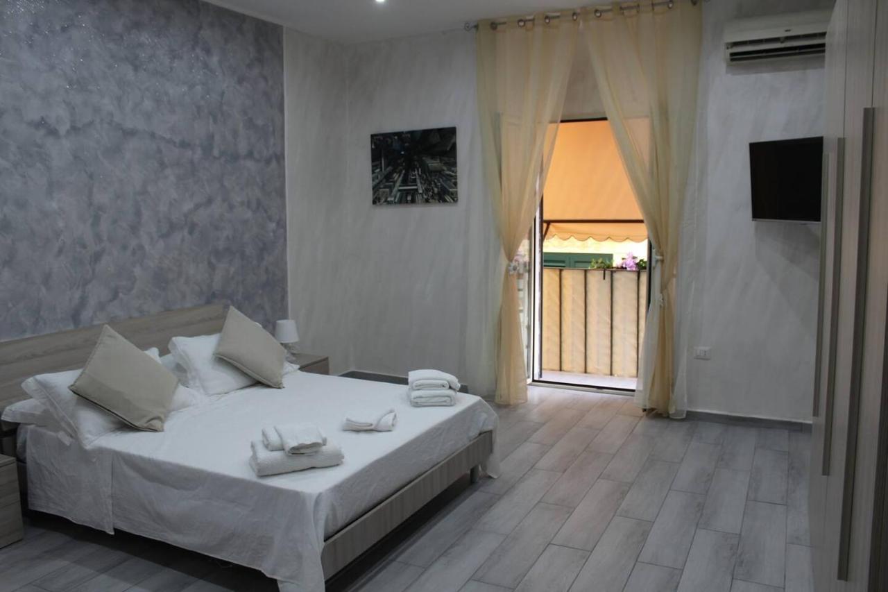 Casa Vacanza Grey Aparthotel Naples Exterior photo